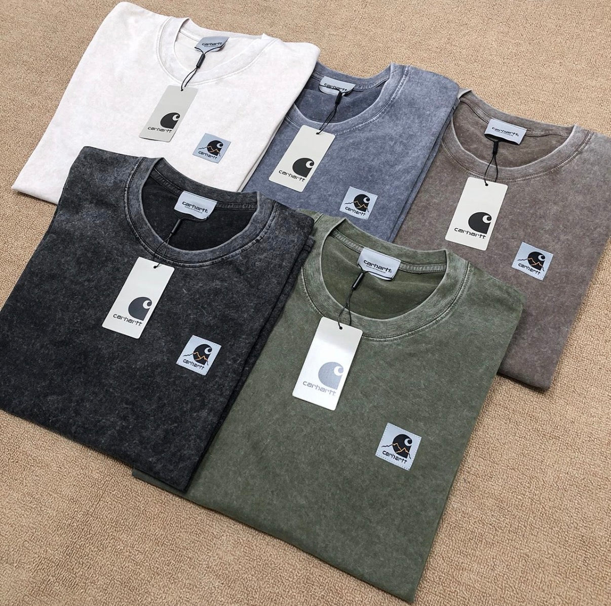 Camiseta Carhartt Efecto Desgastado – Logo Patch